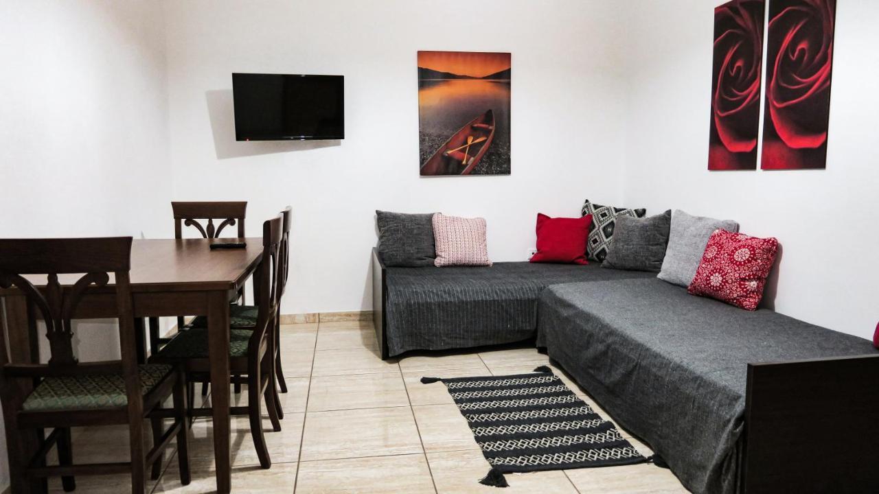 Kallisti Apartments スキアトスタウン エクステリア 写真
